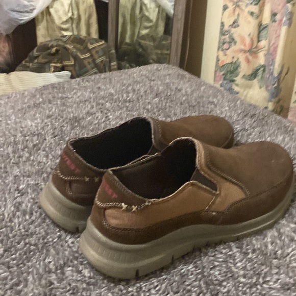 Men steeltoe work shoe very comfortable it also has a nice brown color - Picture 4 of 4